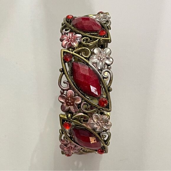 Vintage Victorian Enamel Red Crystal Floral Metal Cuff Bracelet - Picture 6 of 7